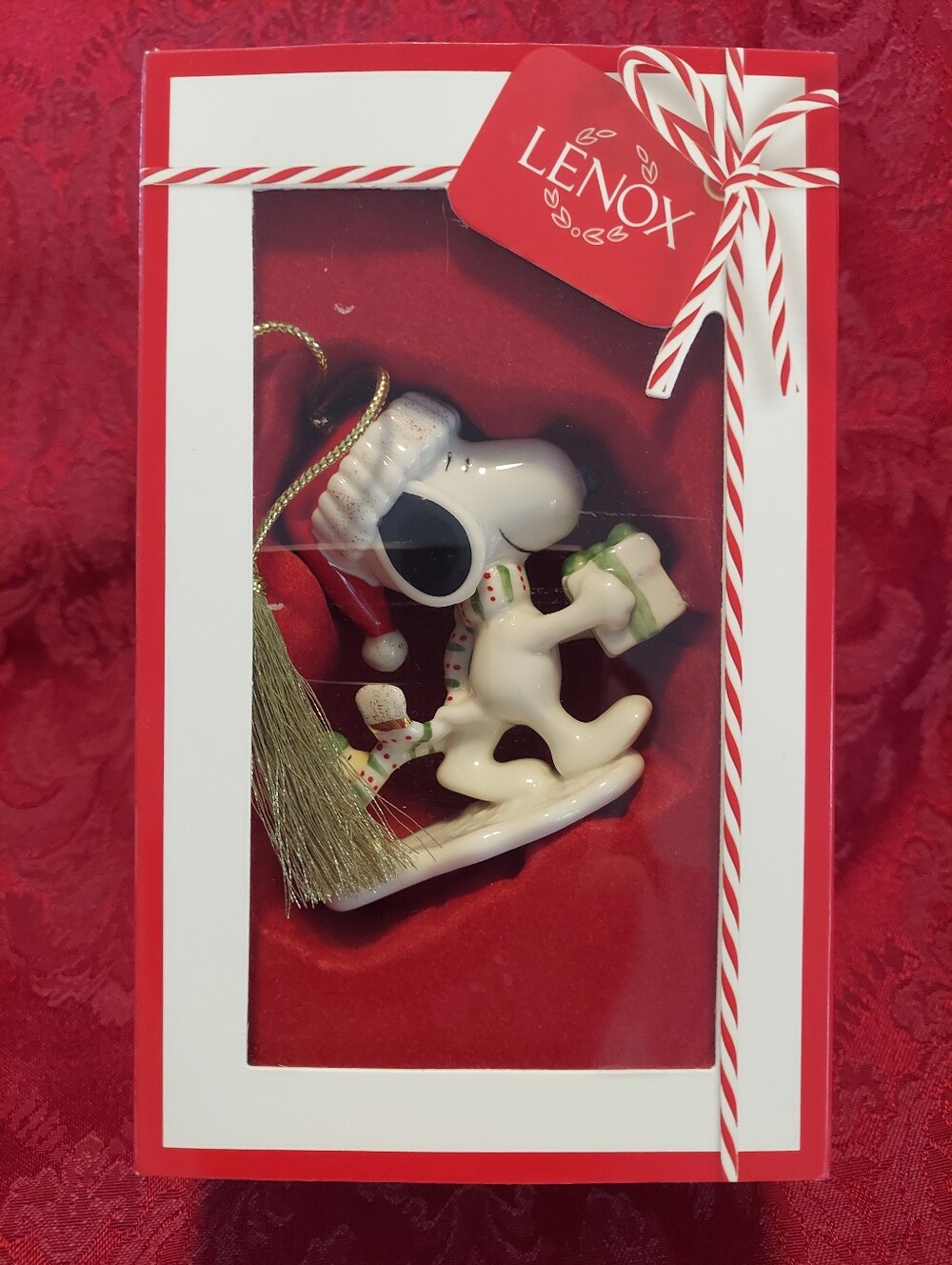 Lenox Snoopy's Holiday Gift Christmas Ornament